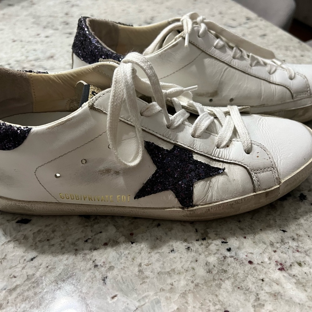Golden Goose superstar woman size 38 Gently used.